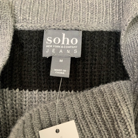 NY&CO Soho Striped Cold Shoulder Sweater - Picture 2 of 2